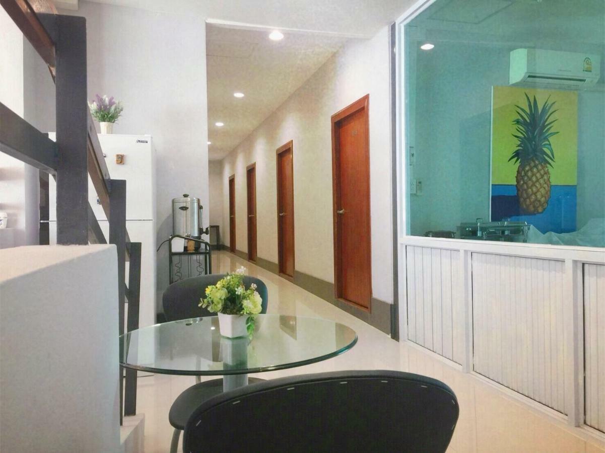 S'Prima Hostel Phitsanulok Bagian luar foto