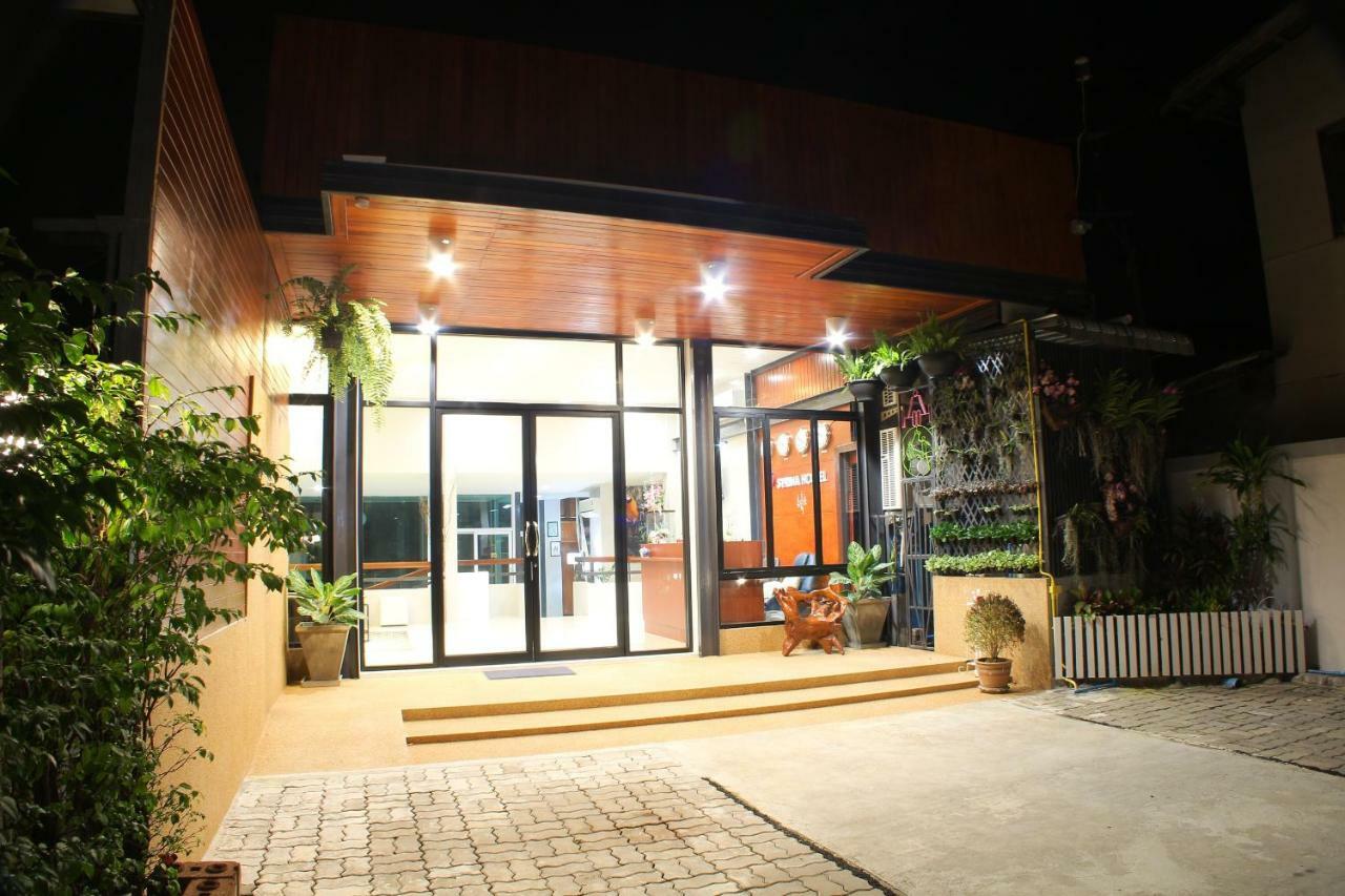 S'Prima Hostel Phitsanulok Bagian luar foto